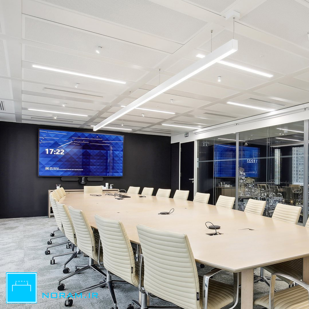 چراغ خطی آویز سفید در پروژه اداری