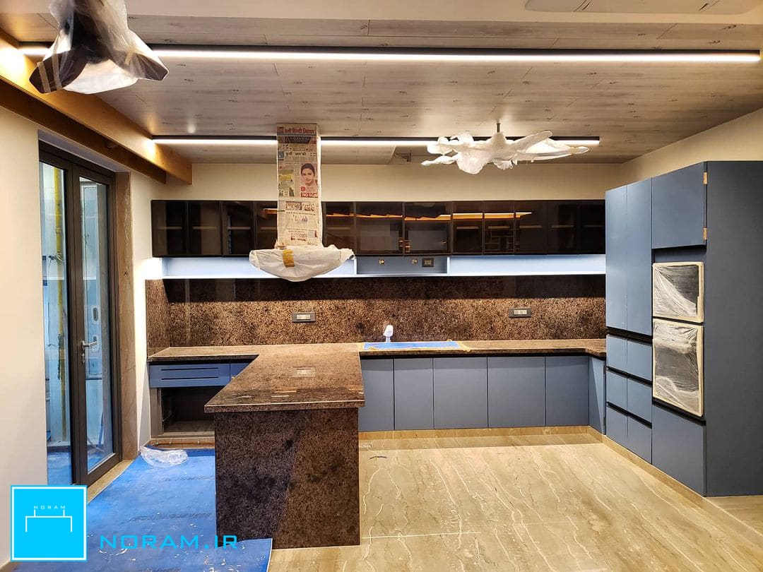 چراغ خطی روکار در آشپزخانه