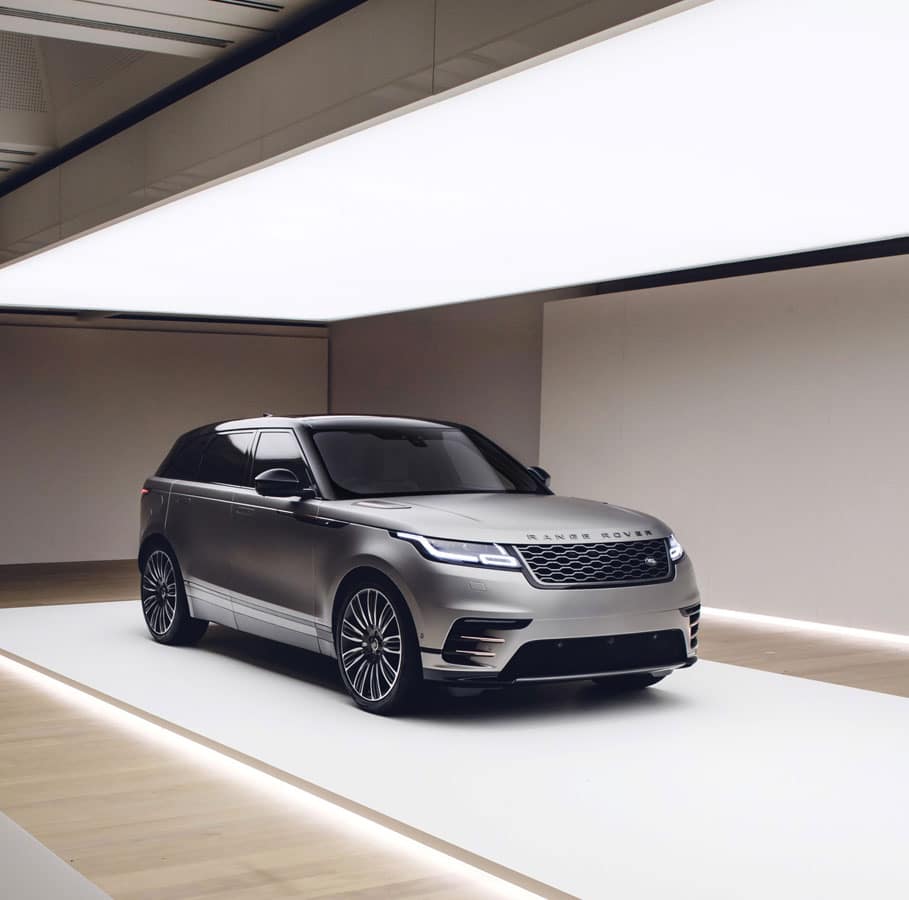 سقف کشسان ترنسپرنت در نمایشگاه خودرو رنج روور