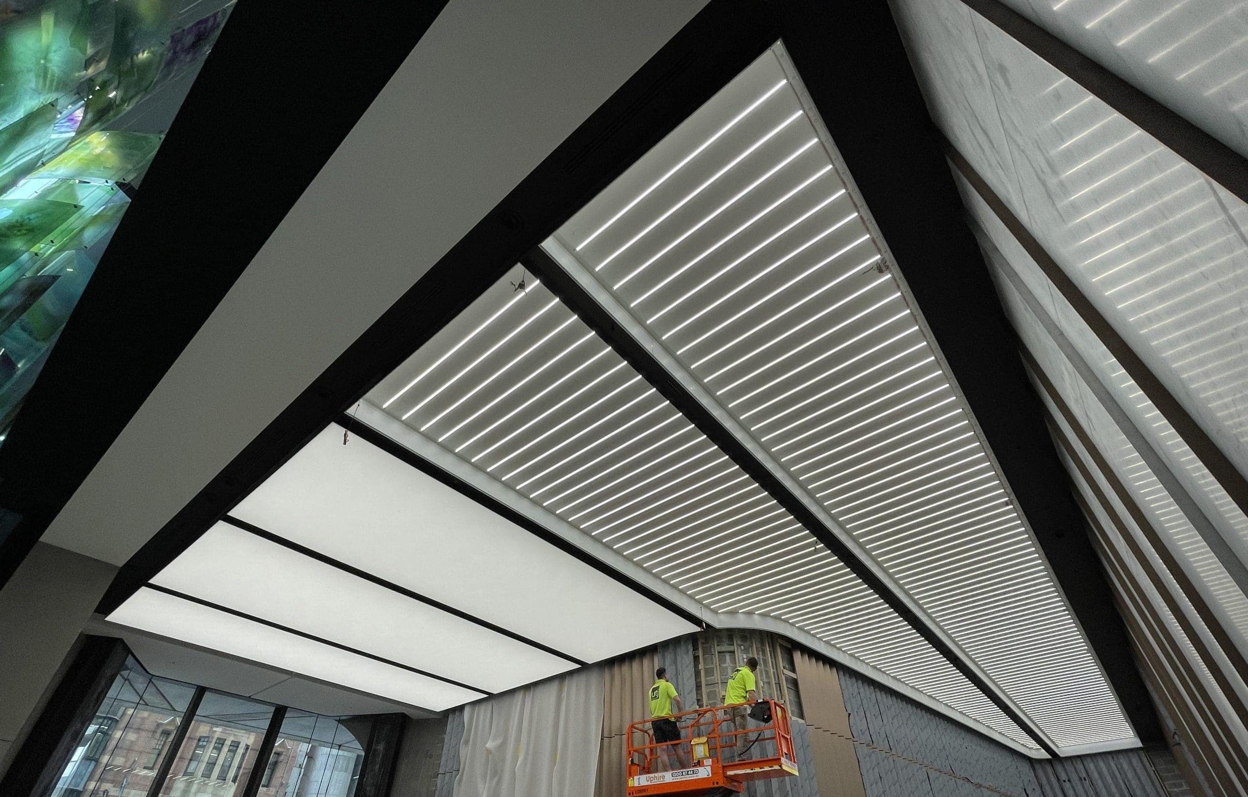 سقف کشسان ترنسپرنت نورام